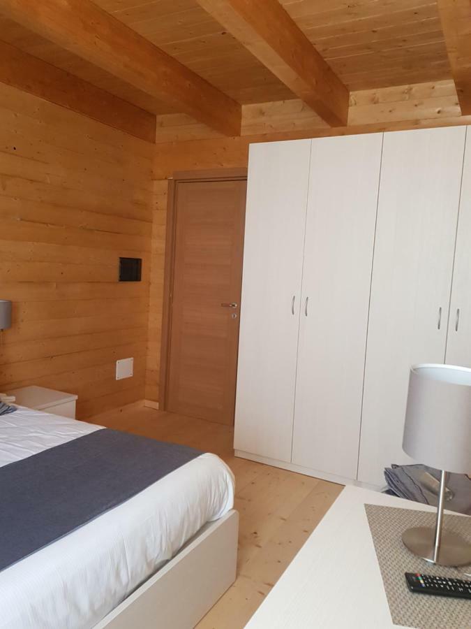 Lorica Suite Lago Extérieur photo