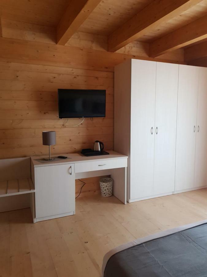 Lorica Suite Lago Extérieur photo