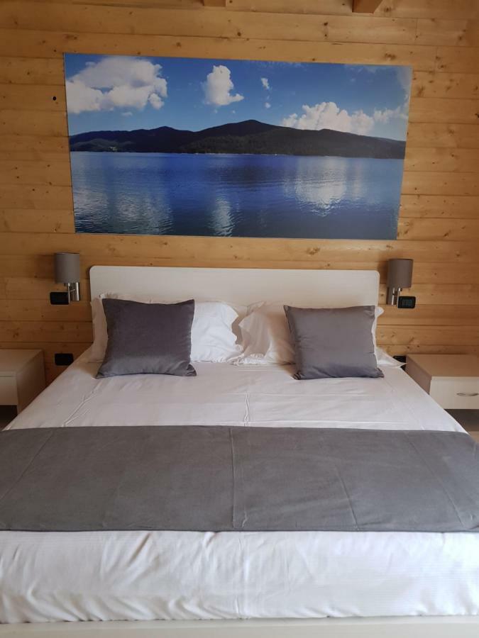Lorica Suite Lago Extérieur photo