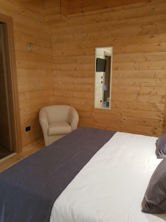 Lorica Suite Lago Extérieur photo