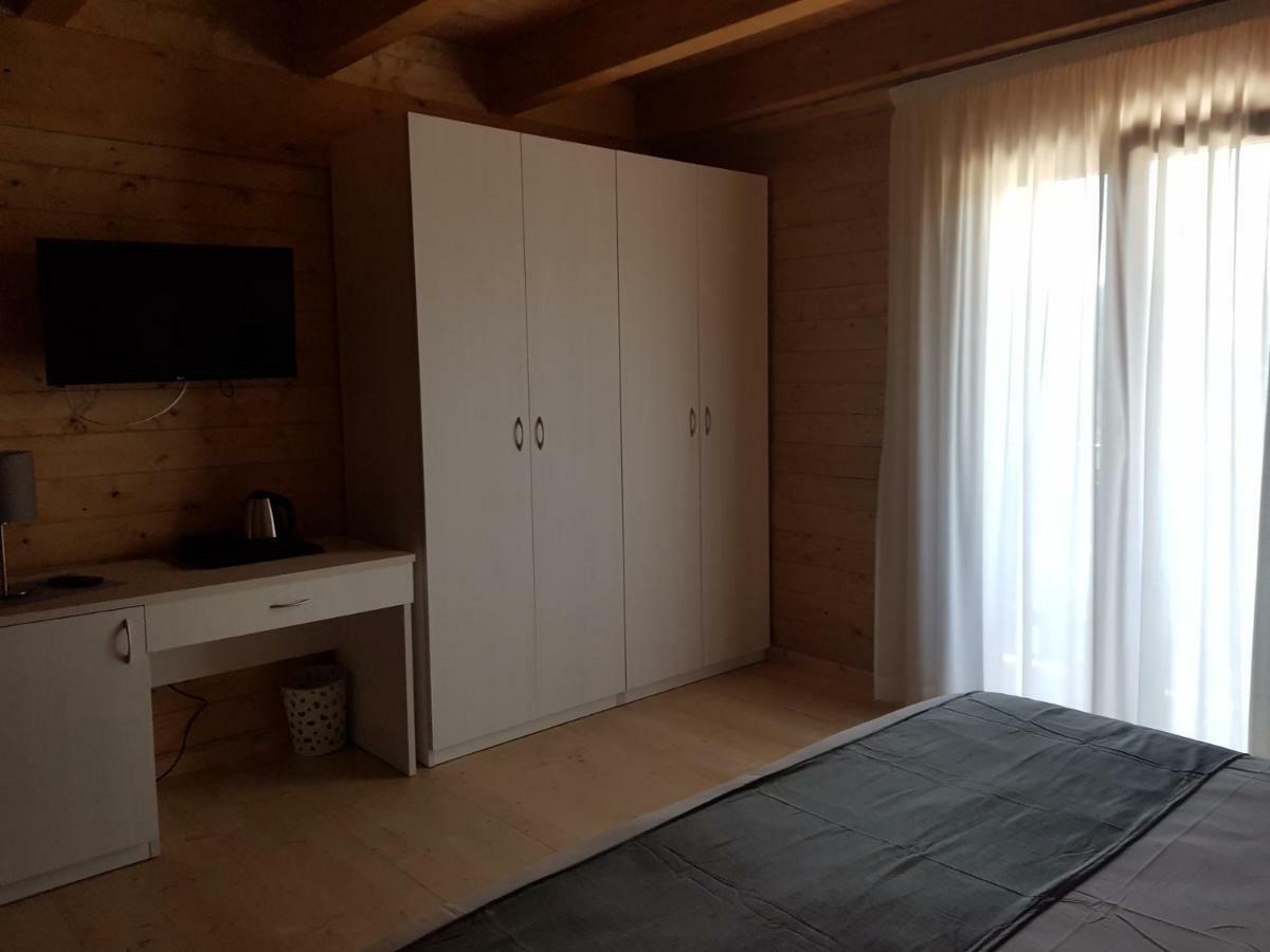 Lorica Suite Lago Extérieur photo