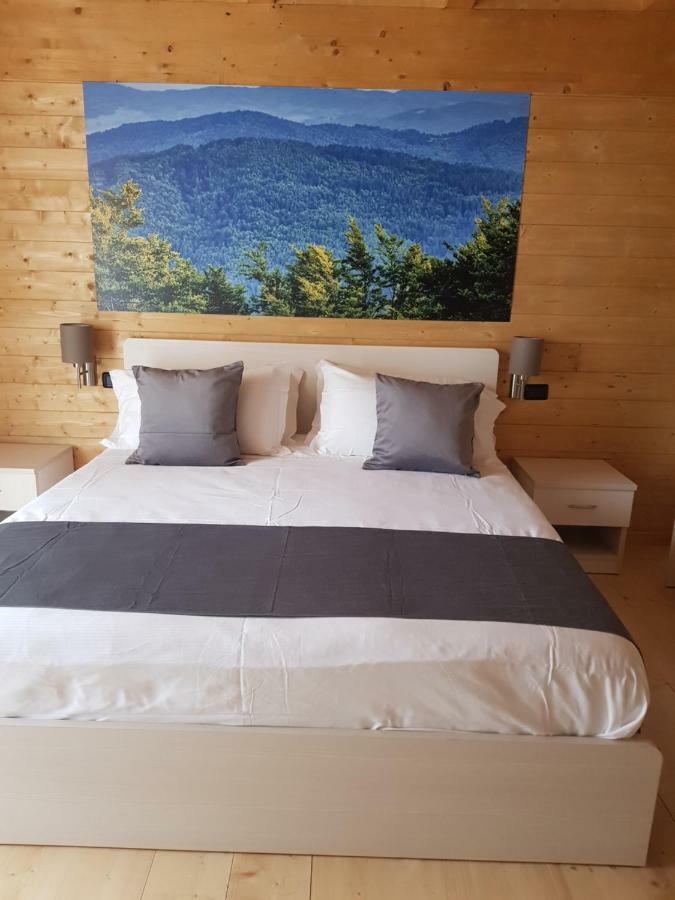 Lorica Suite Lago Extérieur photo